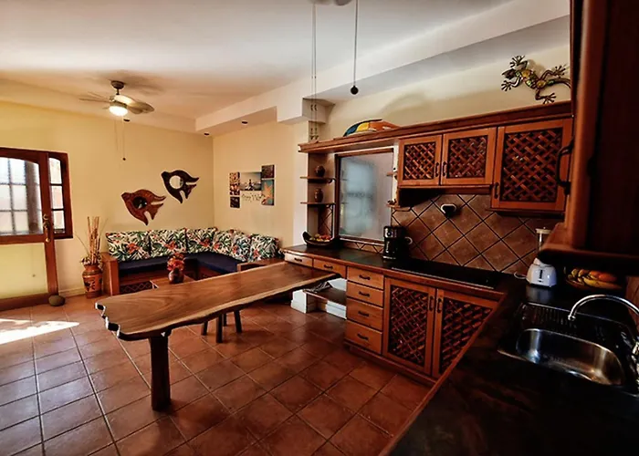 Walk To | 2br Townhouse W/ Pool & Workspace Tamarindo