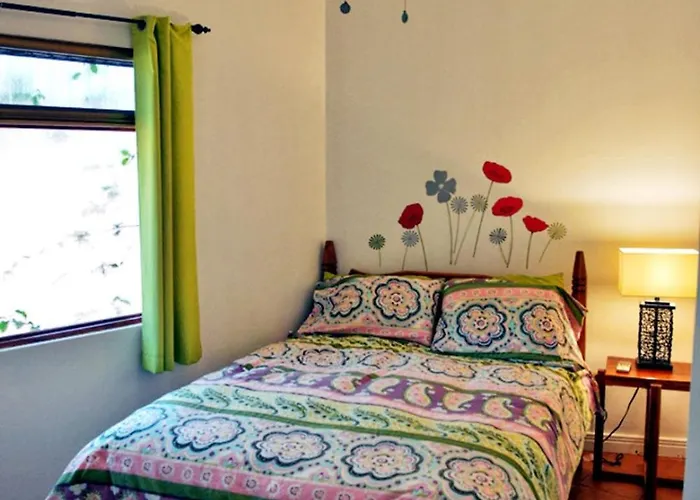 Apartamento Walk To | 2br Townhouse W/ Pool & Workspace