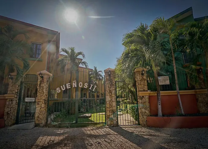 Walk To | 2br Townhouse W/ Pool & Workspace Apartamento